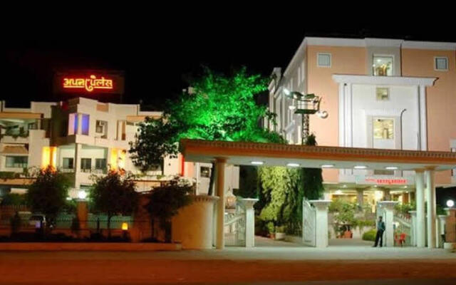 hotelImage
