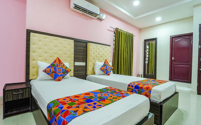 Fabhotel Central Inn Residency