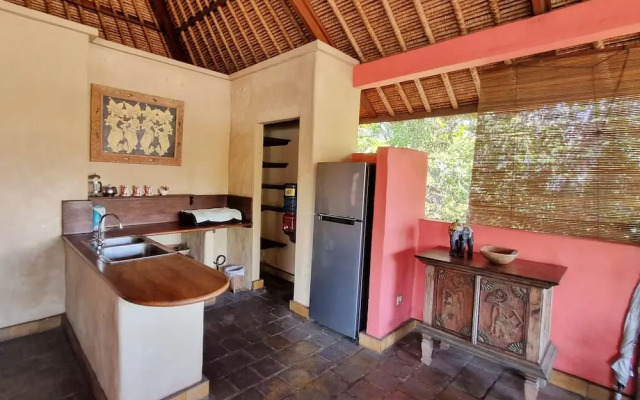 Flash Back Bungalow