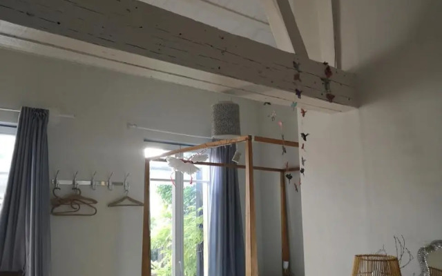 Chambre en ville dans un esprit campagne