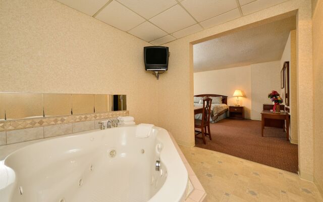 Sandwich Lodge & Resort