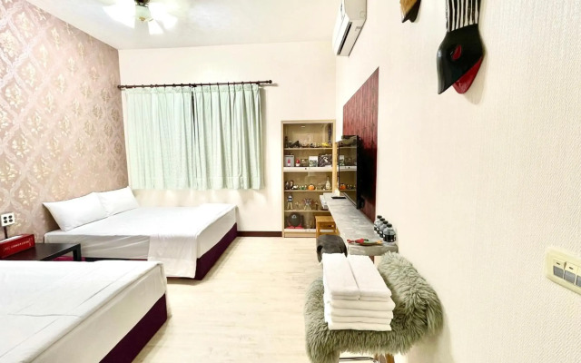 Snug Nine Inn
