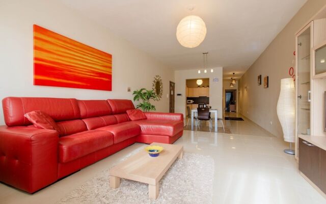 Luxury Holiday Apartment IN Qawra