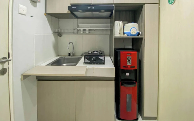 Comfortable 1Br Without Living Room At Amartha View Apartment
