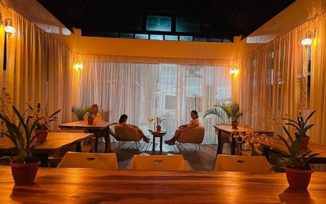 Thistle Inn
