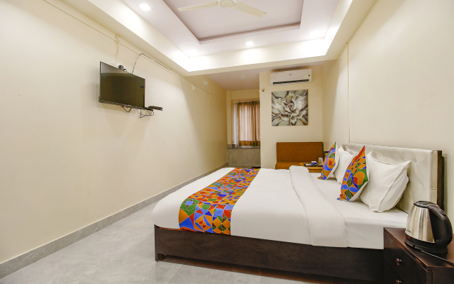 Fabhotel Sanskar