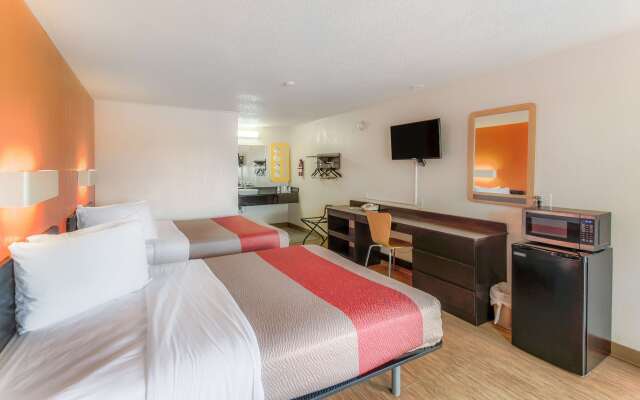 Motel 6 Kalamazoo