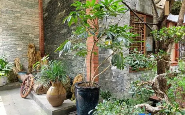 Chengdu Yanqi Chinese Inn