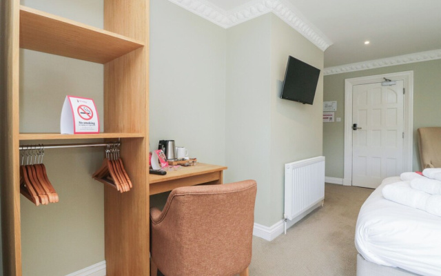 Harcombe House Rooms - First Floor King