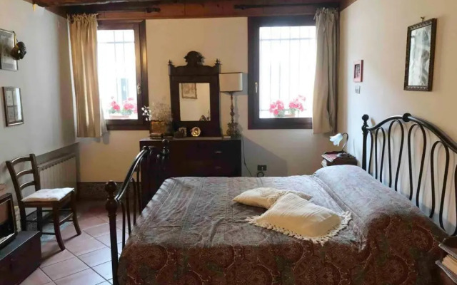 Appartamento tipico con corte privata