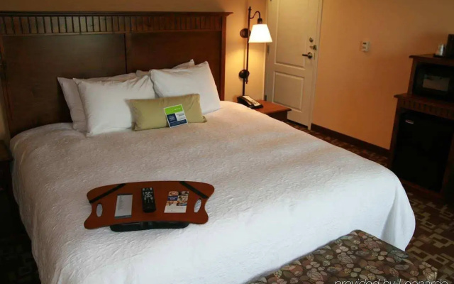 Hampton Inn & Suites Fairbanks