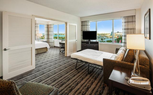 Holiday Inn Port of Miami - Downtown, an IHG Hotel