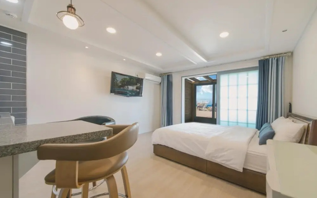 Gyeongpo East Pension