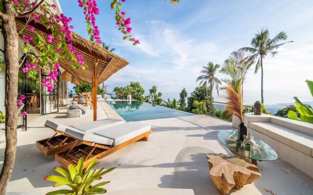 NEW ! Stunning 4BR Jungle View Villa in Lovina