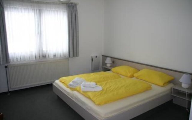 Hotel Und Pension Le Petit