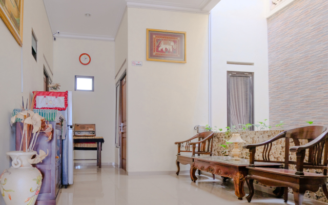OYO 2317 Griya Merjosari Family Syariah