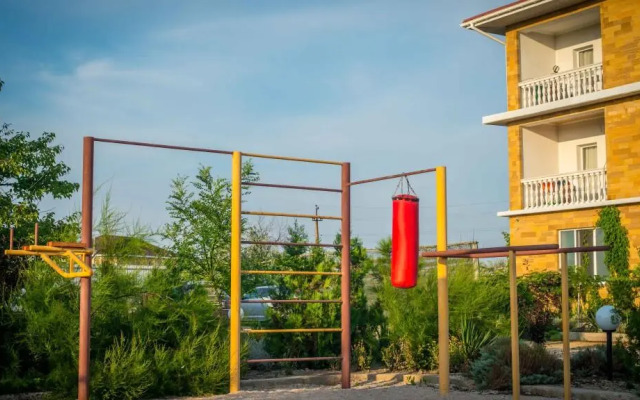 Otel Zapadnyy