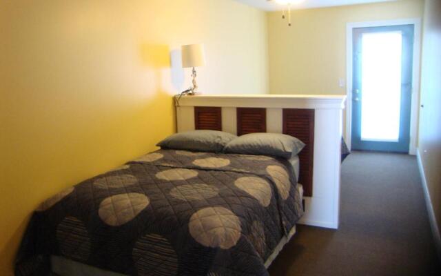 Put-in-Bay Waterfront Condo #204