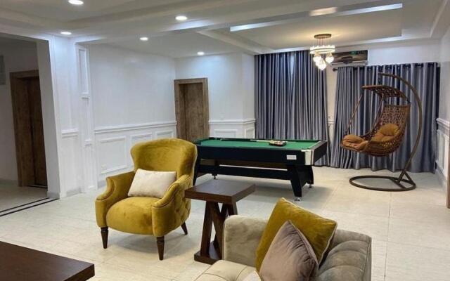 3 bedroom with gym ,pool and balcony