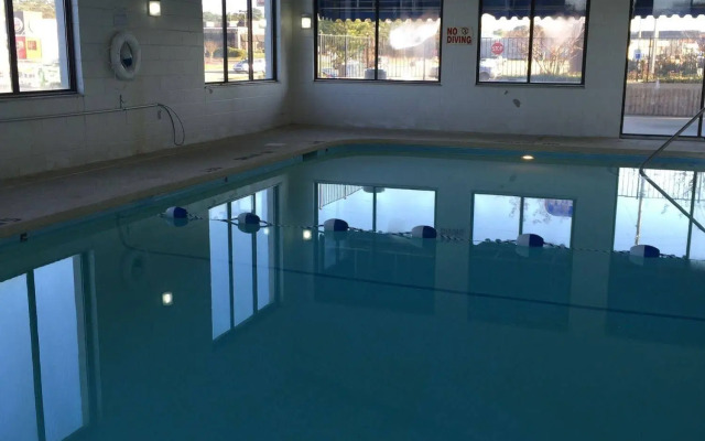 Comfort Inn & Suites Spring Lake - Fayetteville near Fort Bragg