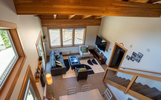 Kookaburra Lodge #401 By Bear Country