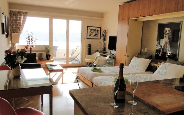 Breathtaking View For A Romantic Stay