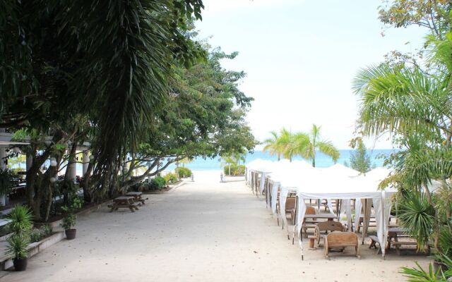 Laiya White Cove Beach Resort