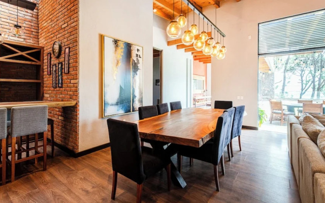 Pedacito de Lago - Lakeview Home