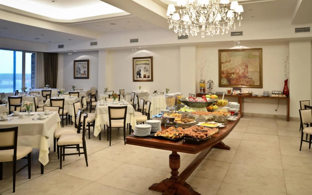 Hotel Iruna