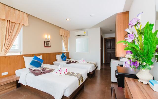 77 Patong Hotel & Spa