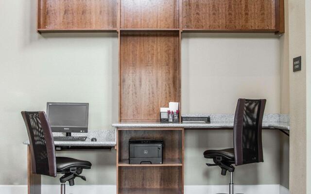 Comfort Suites Woodland - Sacramento Airport