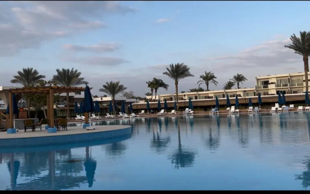Pyramids Park Resort Cairo