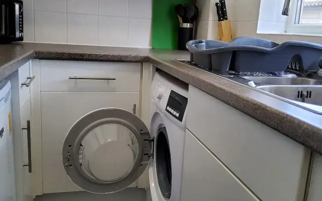 Charming 2-bed Apartment Located in Elham Norwich