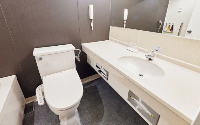 Holiday Inn Kochi Hotel