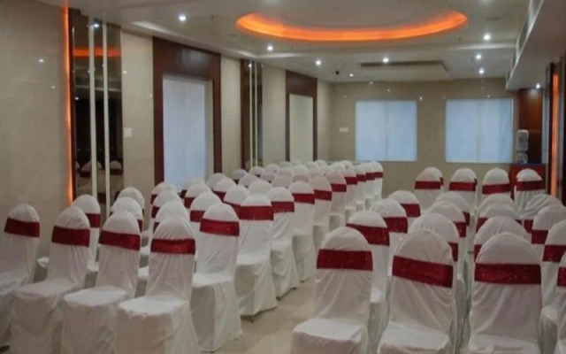 Hotel Sitara Royal