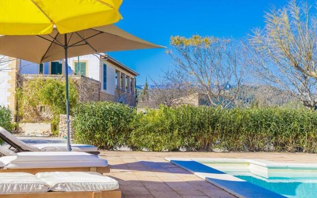 Villa in Consell With Private Pool, air Conditioning and Wifi