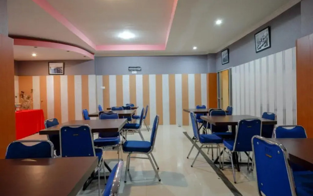 RedDoorz near Citraland Waterpark Kendari