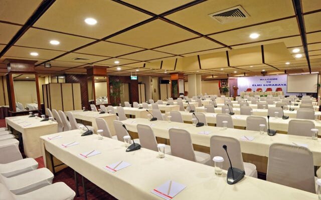 Elmi Hotel