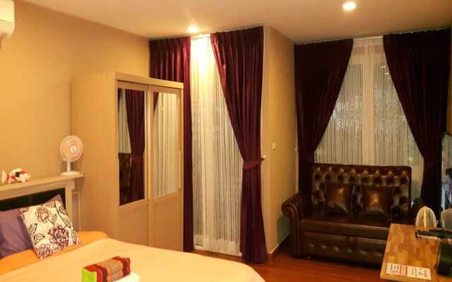 First Class @ Residence