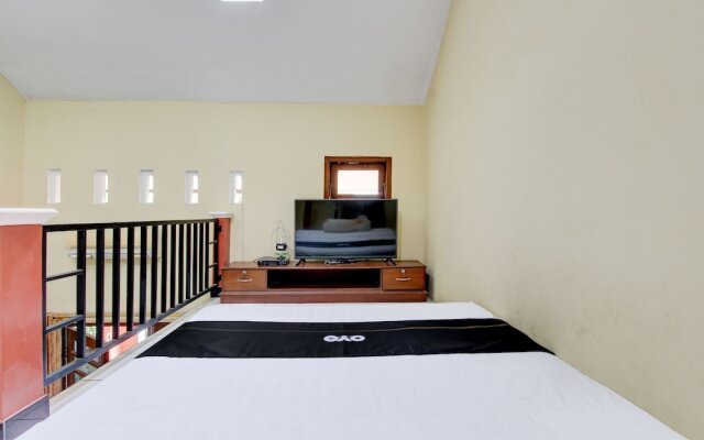 Capital O 93716 Family Guesthouse Syariah
