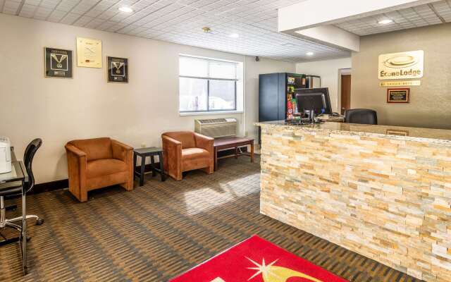 Econo Lodge Cadillac