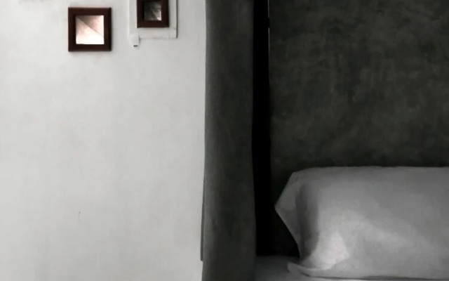 Hive Hostel - Adults Only