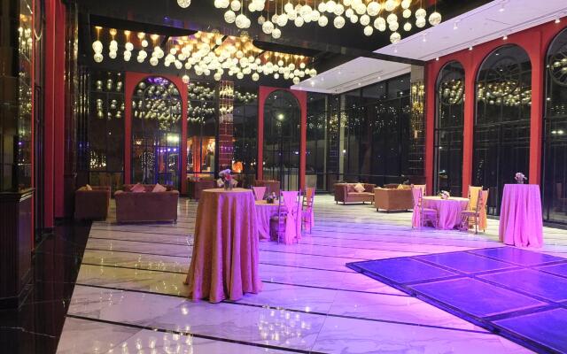 Park Boulevard Hotel