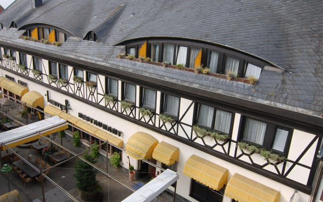 hotelImage