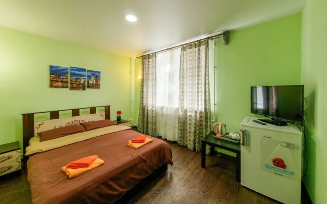 Тихий дворик