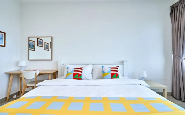 OYO Home 44001 Elegant Studio Setia Alam Trefoil
