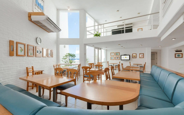 Las Olas Resort