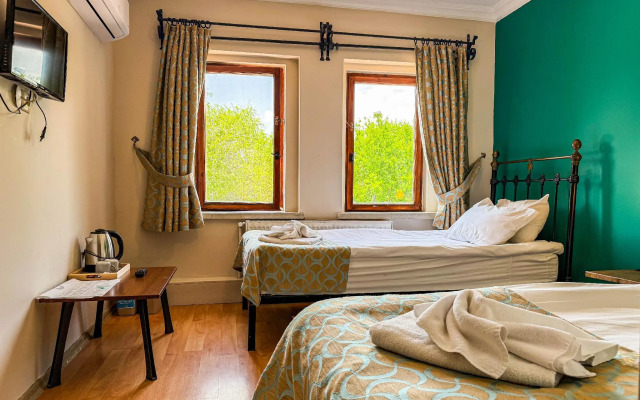 Nomads Cave Hotel & Rooftop