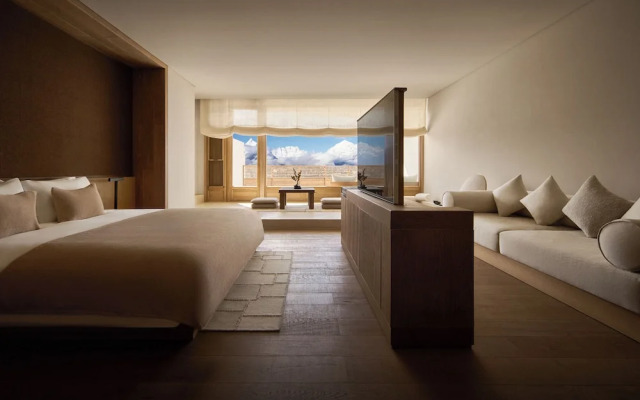 Deqin Meri Poodom hotel