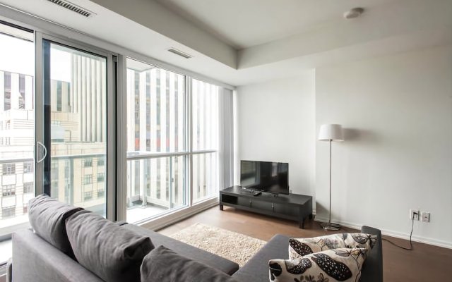 NGE Stays - Temperance St. Apartments